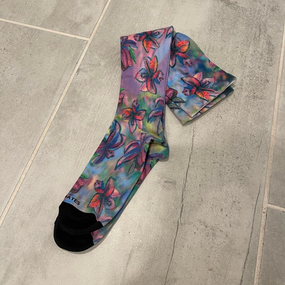 Nurse Mates Graduated 360 Compression Socks, One Size, Purple Tie Dye w/ Orchids